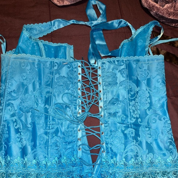 3 Fredrick’s of hollywood corsets - Picture 6 of 6